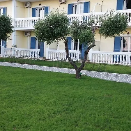 Apart Otel Elaias Gi 4*