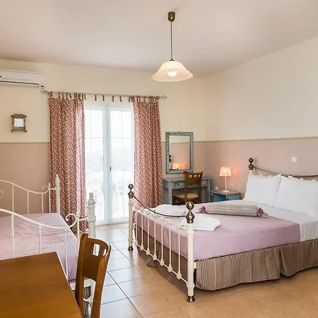 Elaias Gi Apart Otel 4*