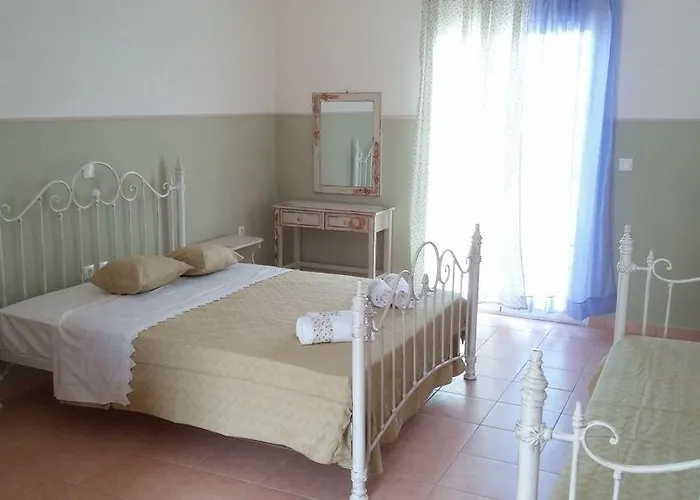 Elaias Gi Apartmanhotel 4*