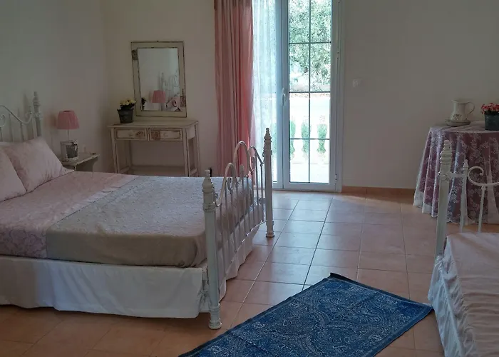 Apartmanhotel Elaias Gi 4*