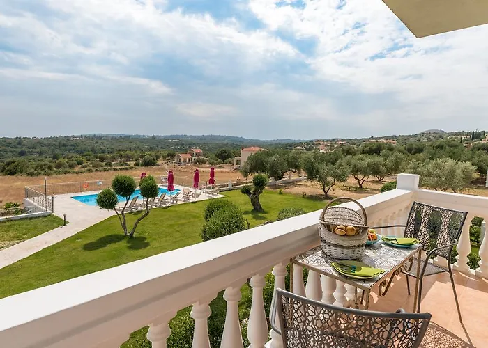 Elaias Gi Apartmanhotel 4*