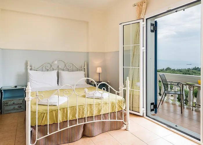 Elaias Gi Apartmanhotel Muszáta